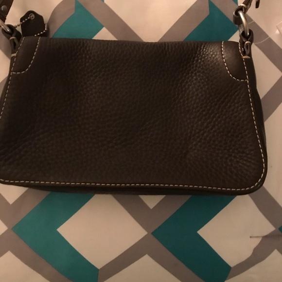 New. Coach brown shoulder bag. 5.5 L x 9.5 W - Picture 3 of 5